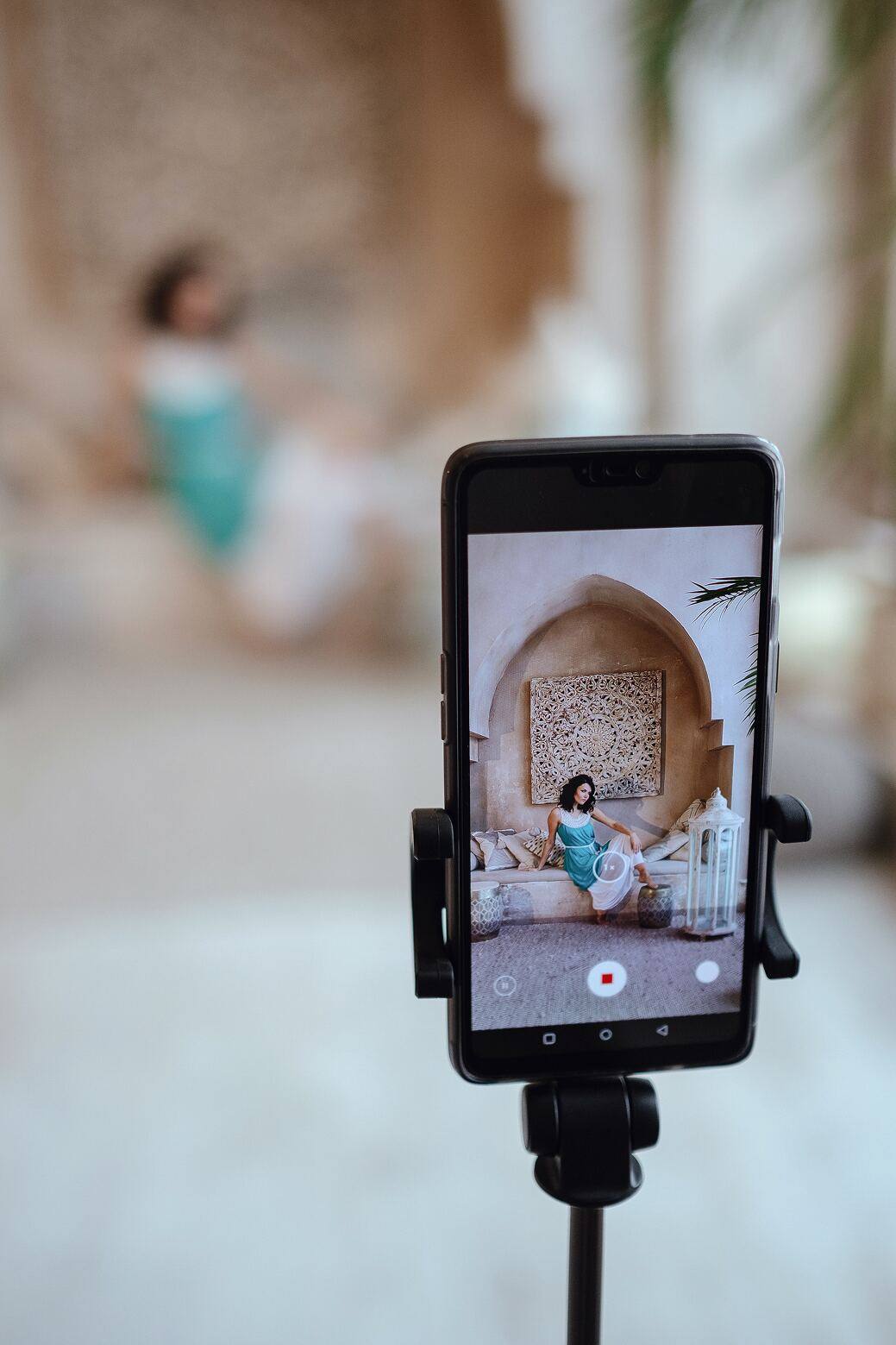 Content Creation: Behind the Scenes Smartphone-Aufnahme